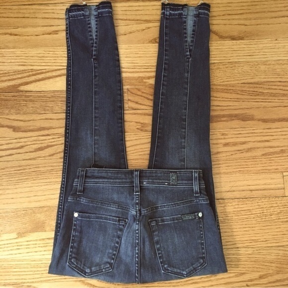 7 For All Mankind The Abby Black High Rise Front Seam Split Raw Hem Skinny Jeans - Picture 6 of 16